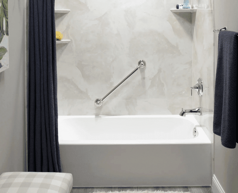 Modern bathtub remodel result Ottawa